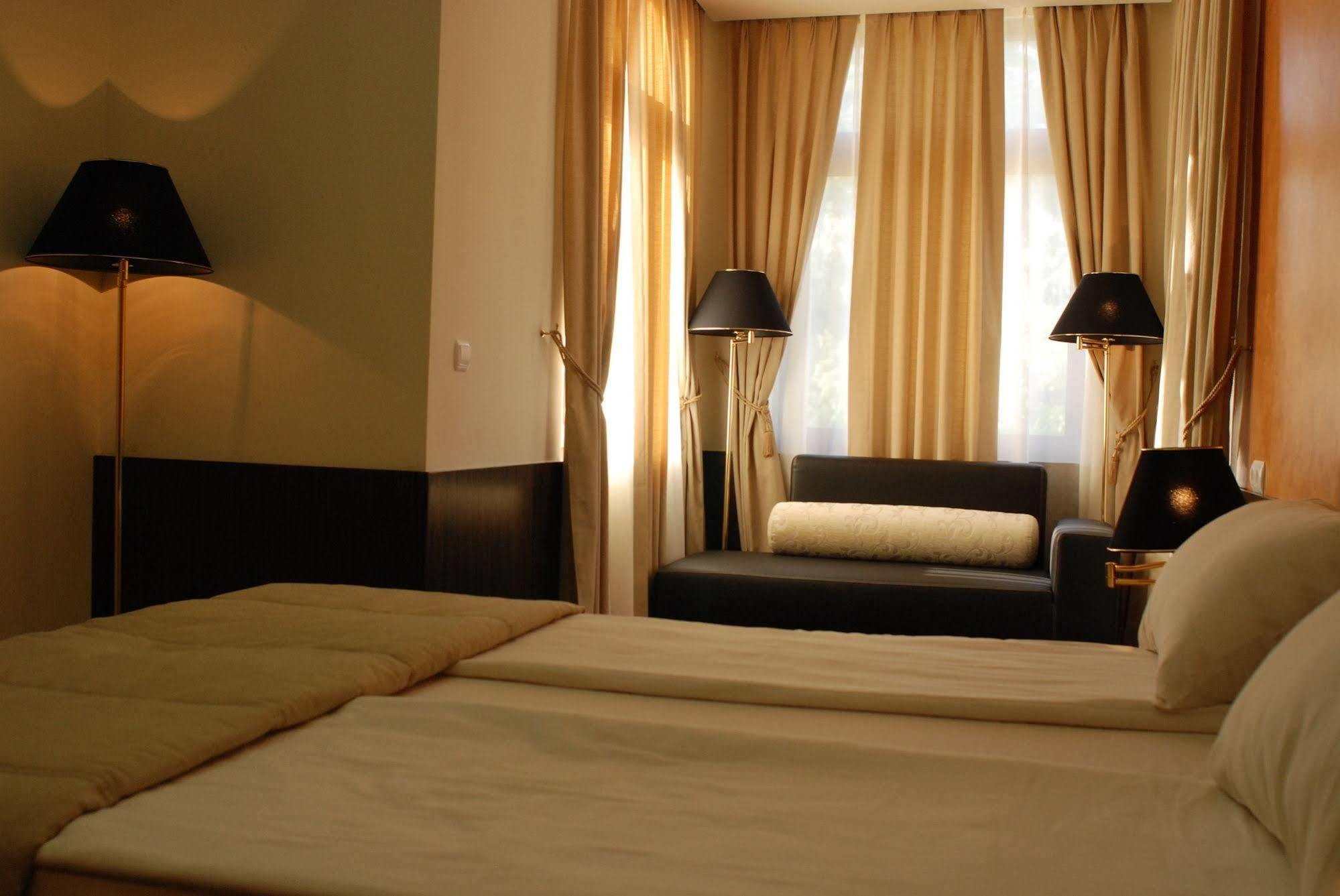 Hotel Hercegovina Ilidža Exteriör bild